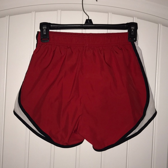 Red Nike shorts - Picture 2 of 4